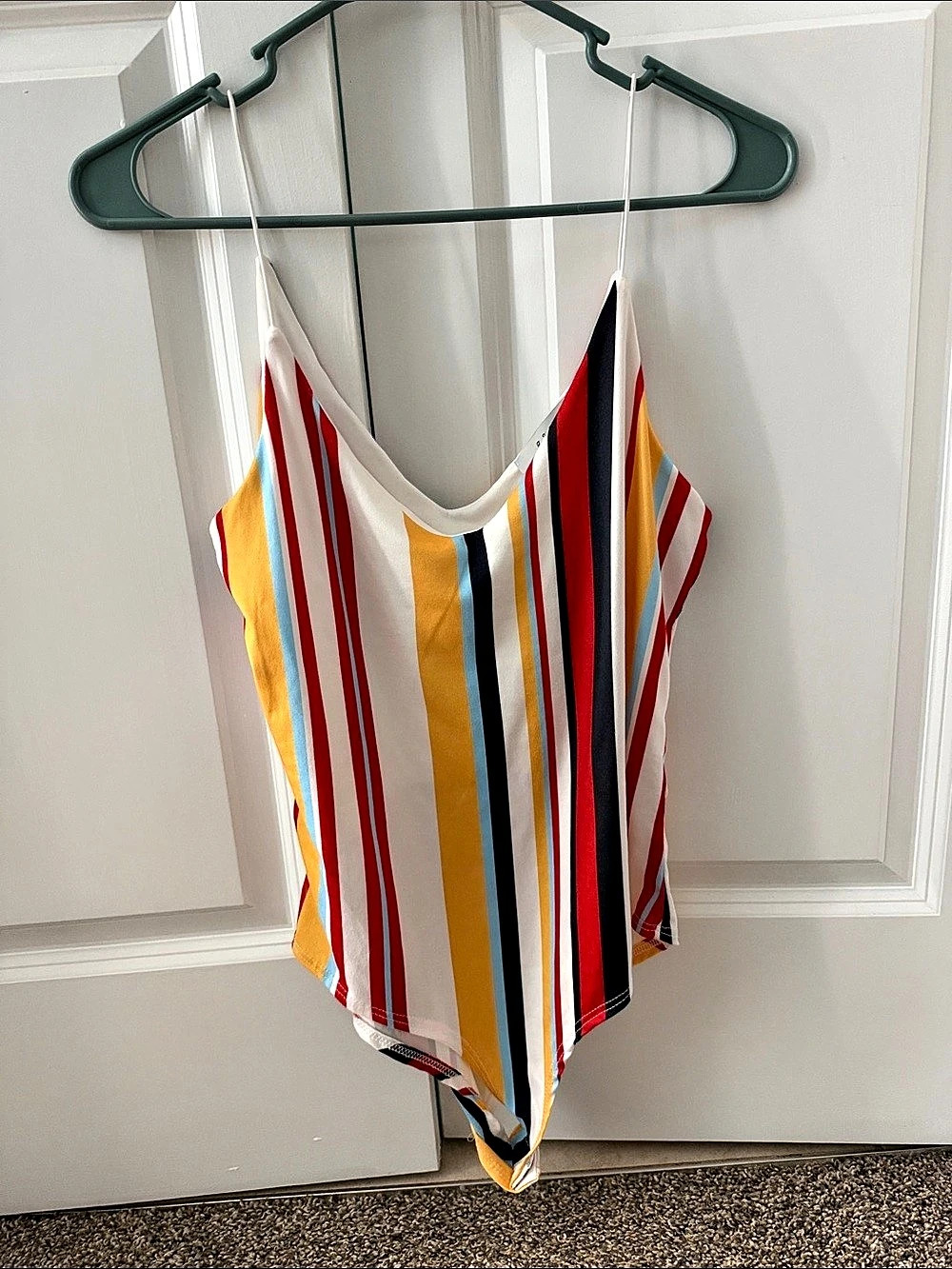 agaze Striped One-Piece iWhite & Red Size Medium Like New